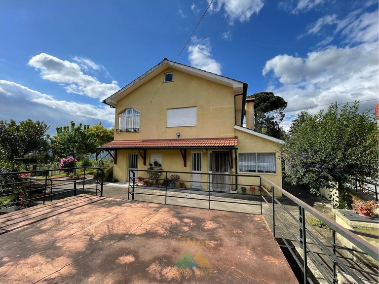 Villa for Sale in Couto, Arcos De Valdevez, Portugal 13