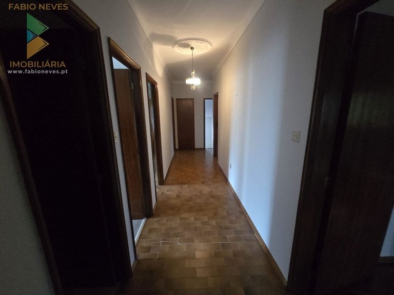 Villa for Sale in Santar, Arcos De Valdevez, Portugal 14