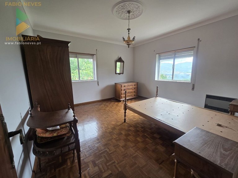 Villa for Sale in Santar, Arcos De Valdevez, Portugal 16