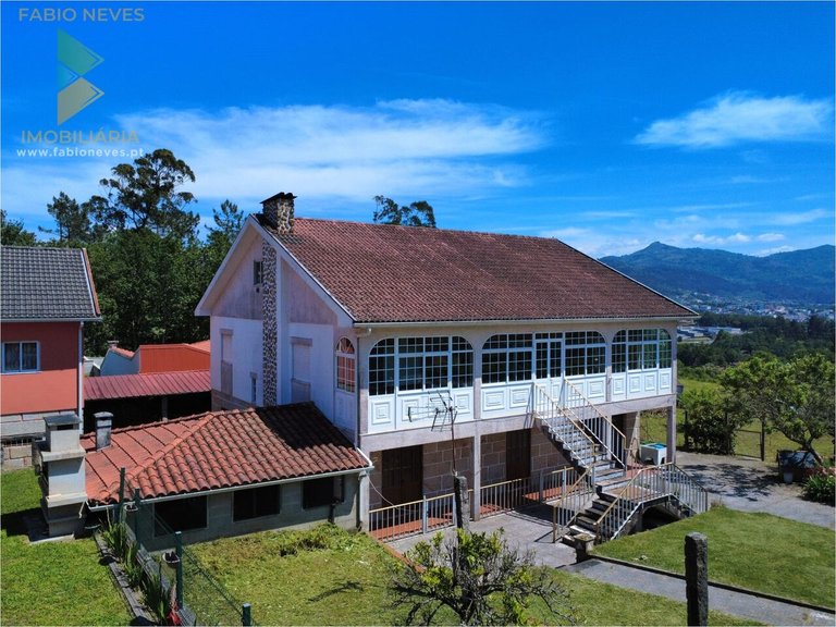 Villa for Sale in Santar, Arcos De Valdevez, Portugal 5