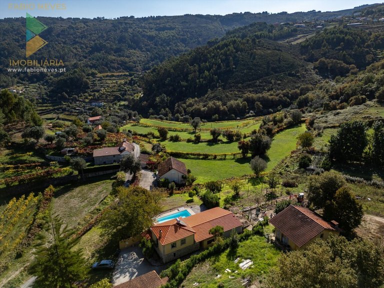 Villa for Sale in Beiral Do Lima, Ponte De Lima, Portugal 16