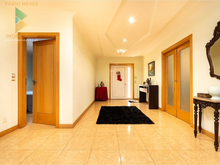 Villa for Sale in Fornelos E Queijada, Ponte De Lima, Portugal 6
