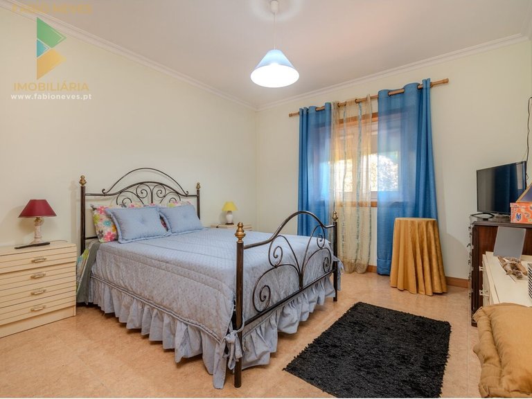 Villa for Sale in Fornelos E Queijada, Ponte De Lima, Portugal 9