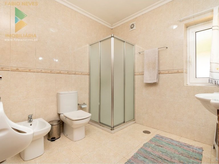 Villa for Sale in Fornelos E Queijada, Ponte De Lima, Portugal 13