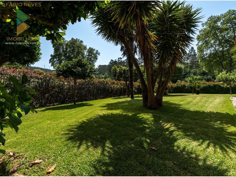 Villa for Sale in Fornelos E Queijada, Ponte De Lima, Portugal 49