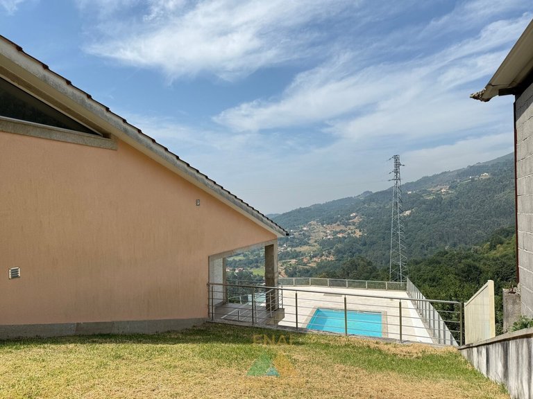Villa for Sale in Cendufe, Arcos De Valdevez, Portugal 9