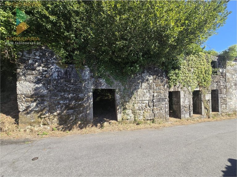 Villa for Sale in Ázere, Arcos De Valdevez, Portugal 6