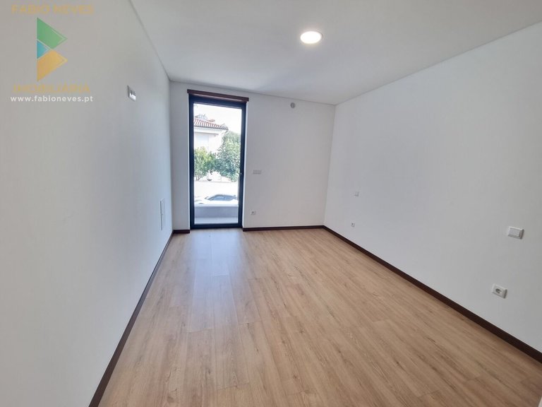 Villa for Sale in Seara, Ponte De Lima, Portugal 13