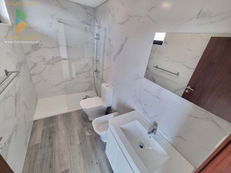 Villa for Sale in Seara, Ponte De Lima, Portugal 17