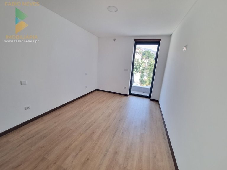 Villa for Sale in Seara, Ponte De Lima, Portugal 20