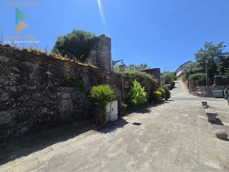 Villa for Sale in Vila Nova De Muía, Ponte Da Barca, Portugal 2