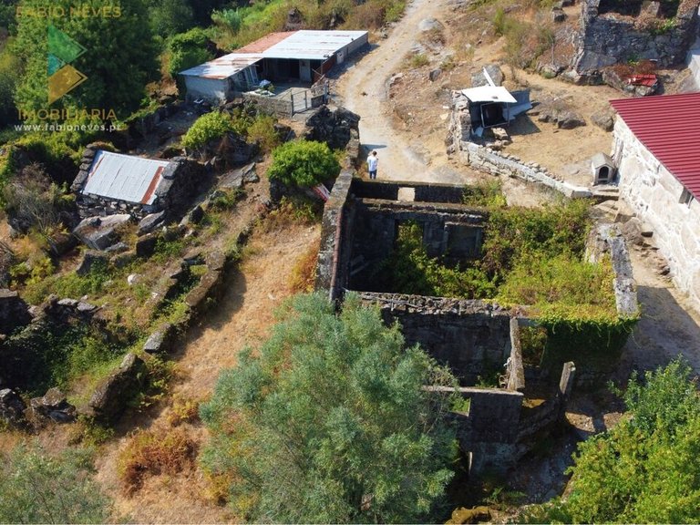 Villa for Sale in Vale, Arcos De Valdevez, Portugal 9