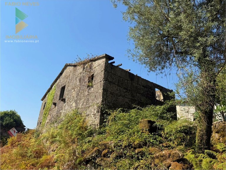 Villa for Sale in Vale, Arcos De Valdevez, Portugal 15