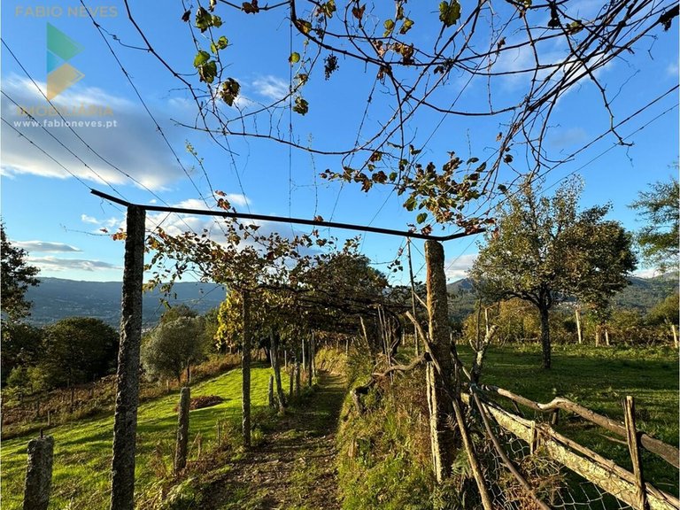 Villa for Sale in Ázere, Arcos De Valdevez, Portugal 7