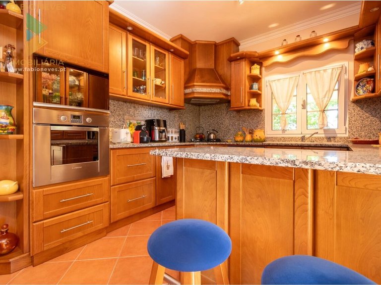 Villa for Sale in Refóios Do Lima, Ponte De Lima, Portugal 8