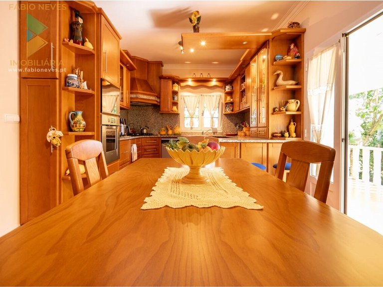 Villa for Sale in Refóios Do Lima, Ponte De Lima, Portugal 9