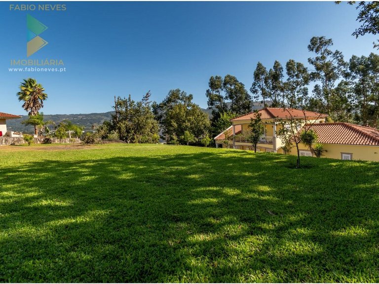 Villa for Sale in Refóios Do Lima, Ponte De Lima, Portugal 3