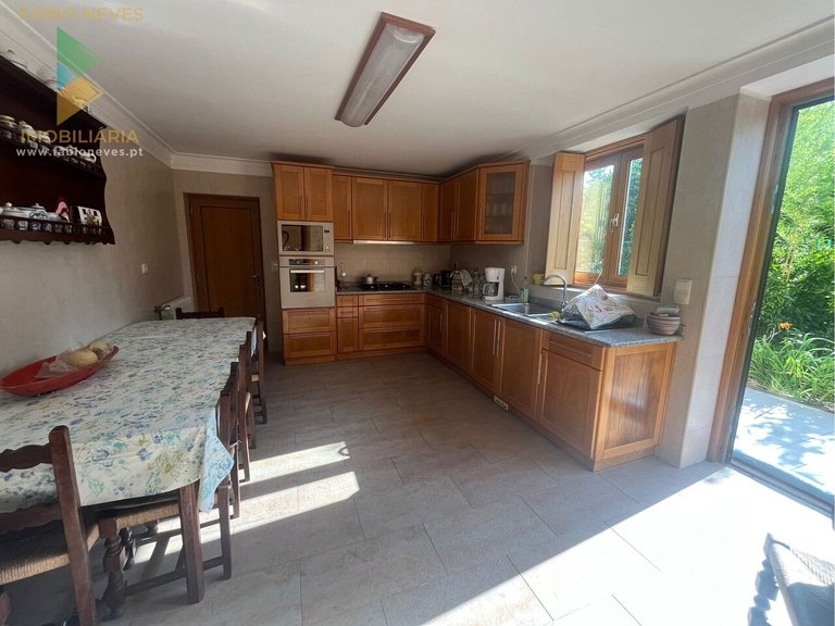Villa for Sale in Lanheses, Viana Do Castelo, Portugal 21