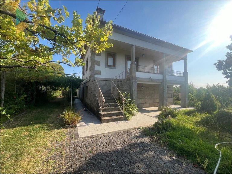 Villa for Sale in Lanheses, Viana Do Castelo, Portugal 4