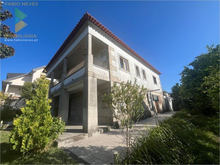 Villa for Sale in Lanheses, Viana Do Castelo, Portugal 6