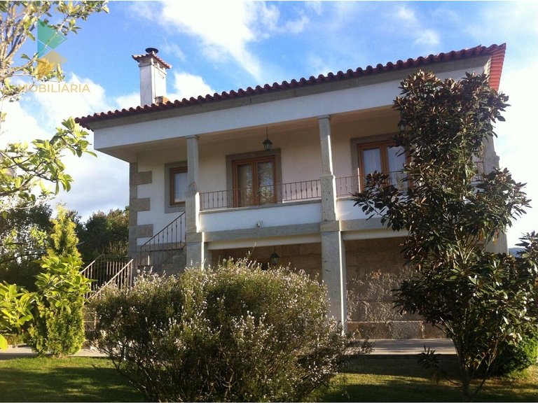 Villa for Sale in Lanheses, Viana Do Castelo, Portugal 2