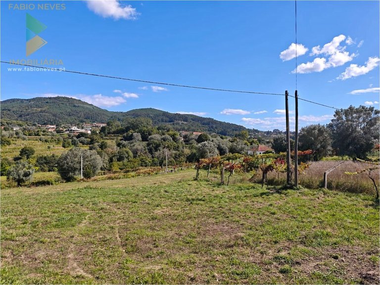 Villa for Sale in Labruja, Ponte De Lima, Portugal 4