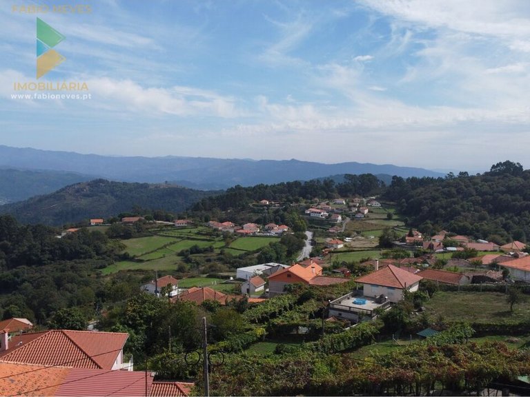 Villa for Sale in Senharei, Arcos De Valdevez, Portugal 9