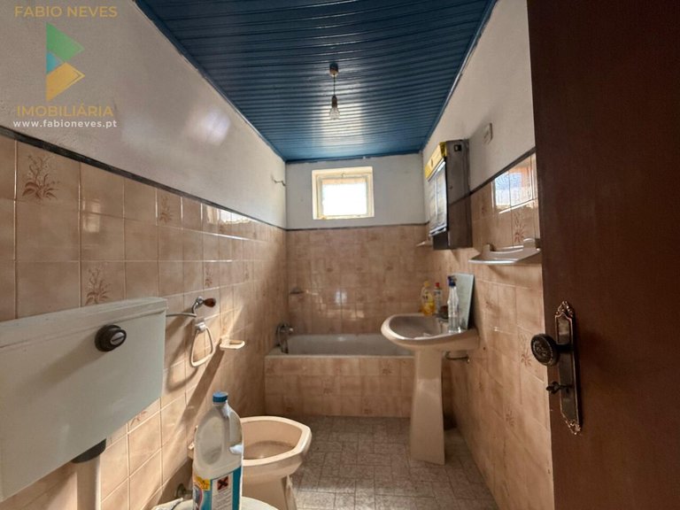 Villa for Sale in Senharei, Arcos De Valdevez, Portugal 19