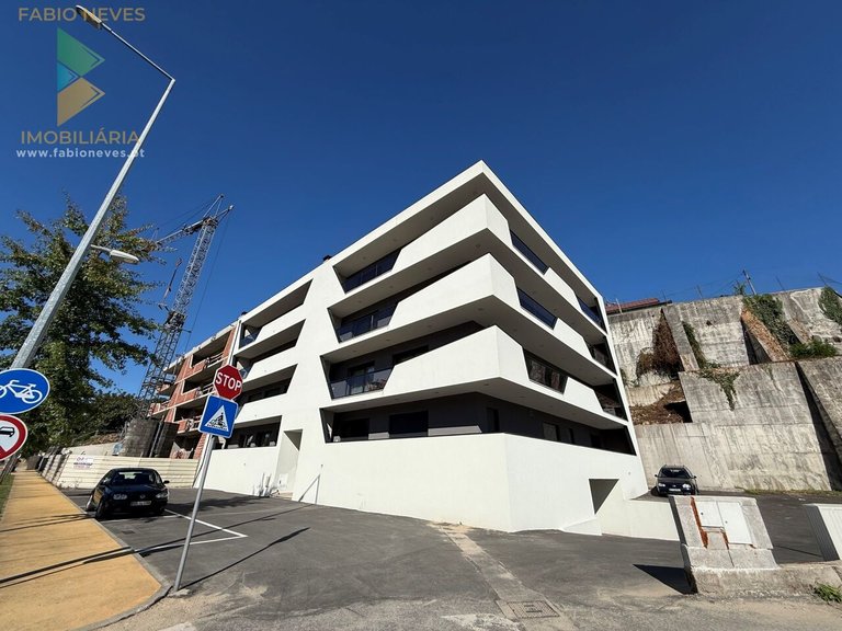 Apartment for Sale in Ponte Da Barca, Ponte Da Barca, Portugal 1