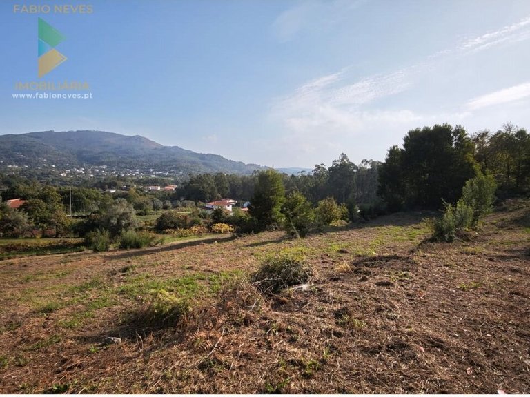 Plot for Sale in Refóios Do Lima, Ponte De Lima, Portugal 4