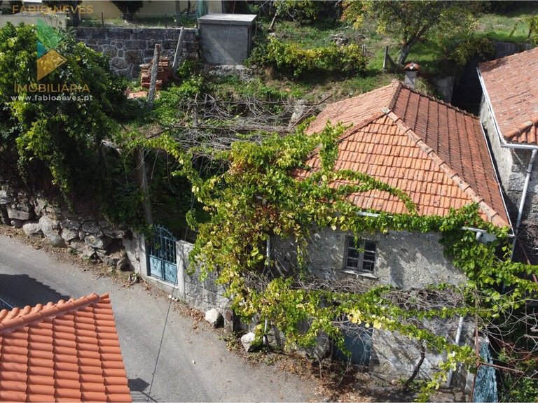 Villa for Sale in Senharei, Arcos De Valdevez, Portugal 1