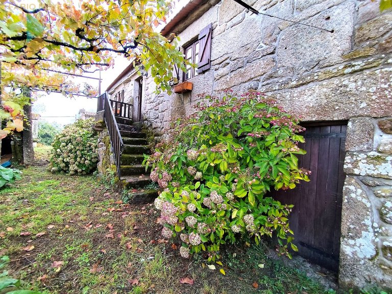 Villa for Sale in Cabreiro, Arcos De Valdevez, Portugal 1
