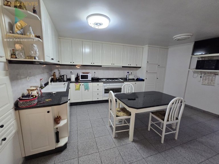 Villa for Sale in Santar, Arcos De Valdevez, Portugal 3