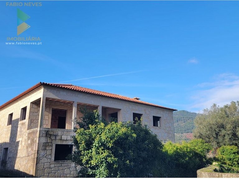 Villa for Sale in São Pedro De Arcos, Ponte De Lima, Portugal 3
