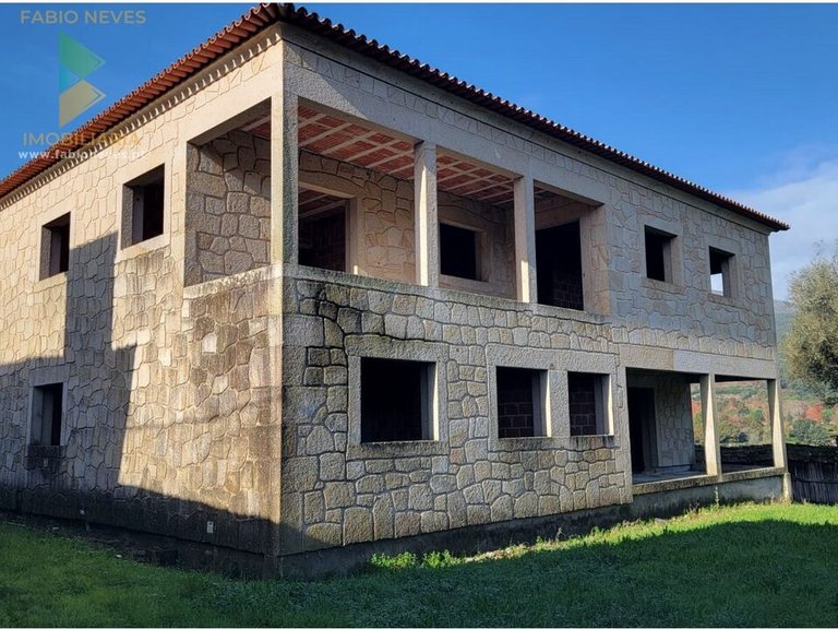 Villa for Sale in São Pedro De Arcos, Ponte De Lima, Portugal 1