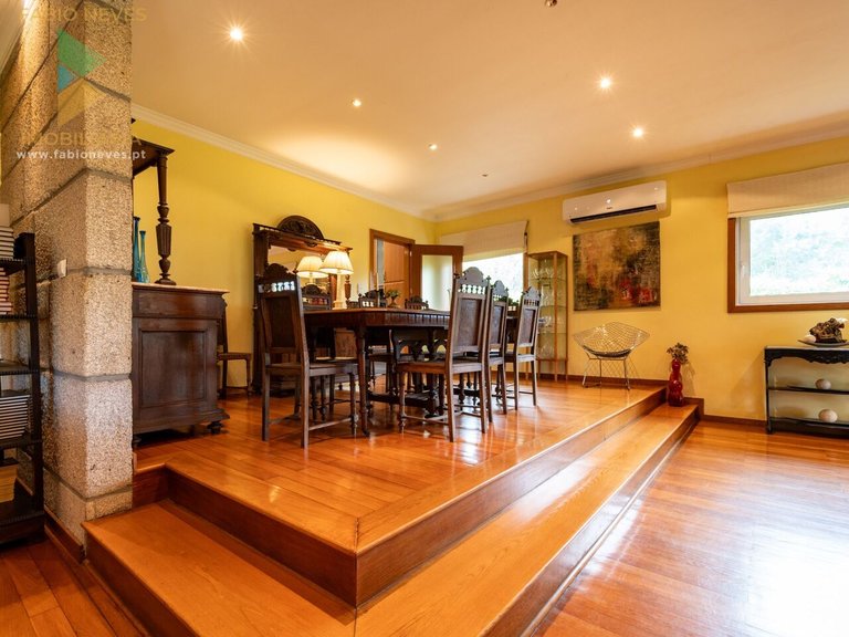 Villa for Sale in União Das Freguesias De Guilhadeses E Santar, Arcos De Valdevez, Portugal 6