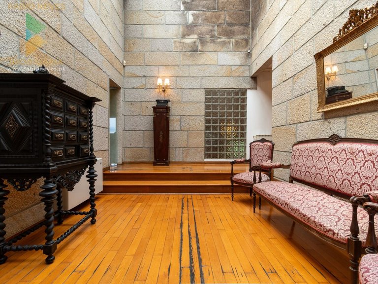 Villa for Sale in União Das Freguesias De Guilhadeses E Santar, Arcos De Valdevez, Portugal 12