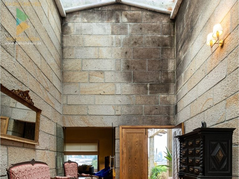 Villa for Sale in União Das Freguesias De Guilhadeses E Santar, Arcos De Valdevez, Portugal 16