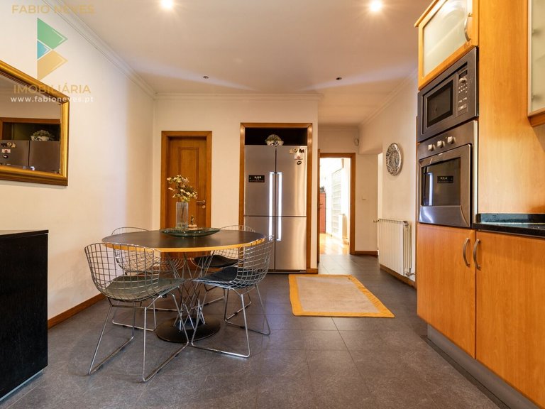 Villa for Sale in União Das Freguesias De Guilhadeses E Santar, Arcos De Valdevez, Portugal 22