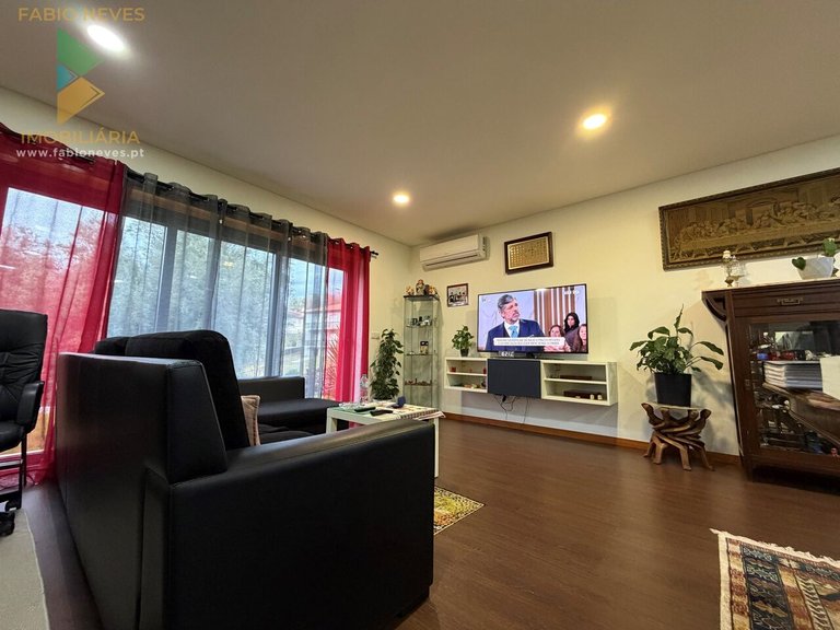 Villa for Sale in Souto, Arcos De Valdevez, Portugal 3