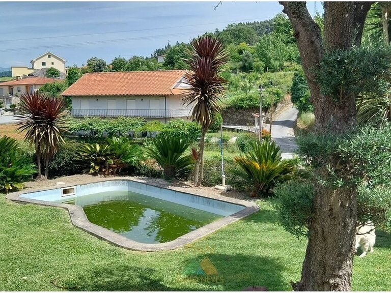 Villa for Sale in Oleiros, Ponte Da Barca, Portugal 13