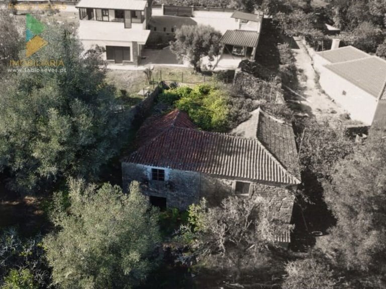 Villa for Sale in Sabadim, Arcos De Valdevez, Portugal 3