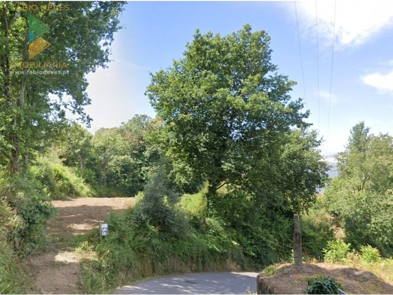 Plot for Sale in Calheiros, Ponte De Lima, Portugal 1