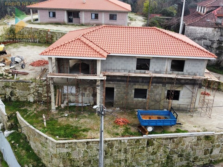 Villa for Sale in Sabadim, Arcos De Valdevez, Portugal 1