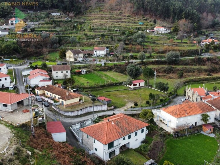 Villa for Sale in Sabadim, Arcos De Valdevez, Portugal 11