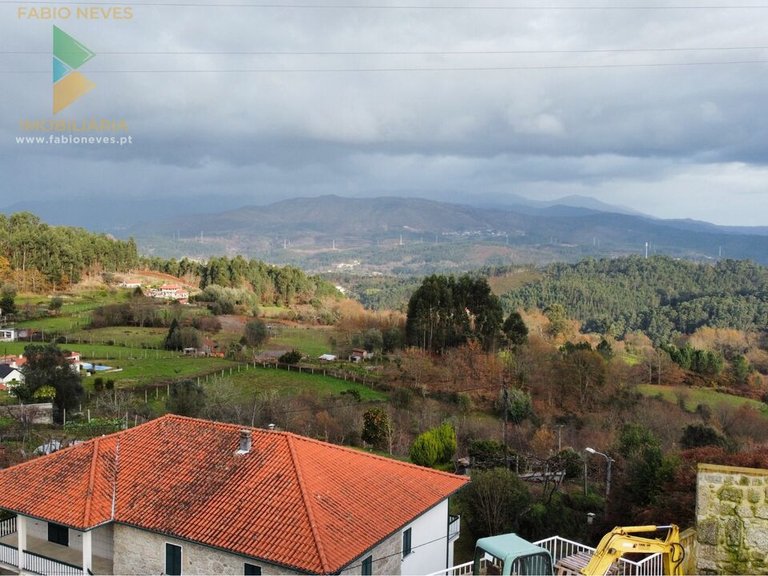 Villa for Sale in Sabadim, Arcos De Valdevez, Portugal 12