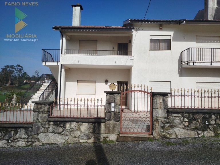 Villa for Sale in Chafé, Viana Do Castelo, Portugal 3