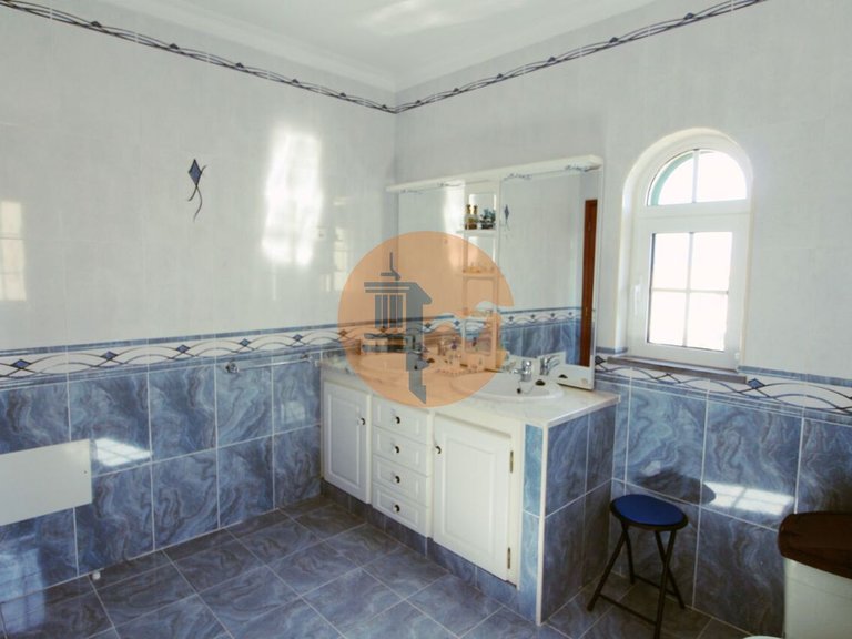 Villa for Sale in União Das Freguesias De Tavira (santa Maria E Santiago), Tavira, Portugal 32