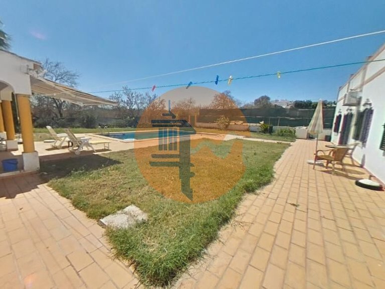 Villa for Sale in Boliqueime, Loulé, Portugal 31