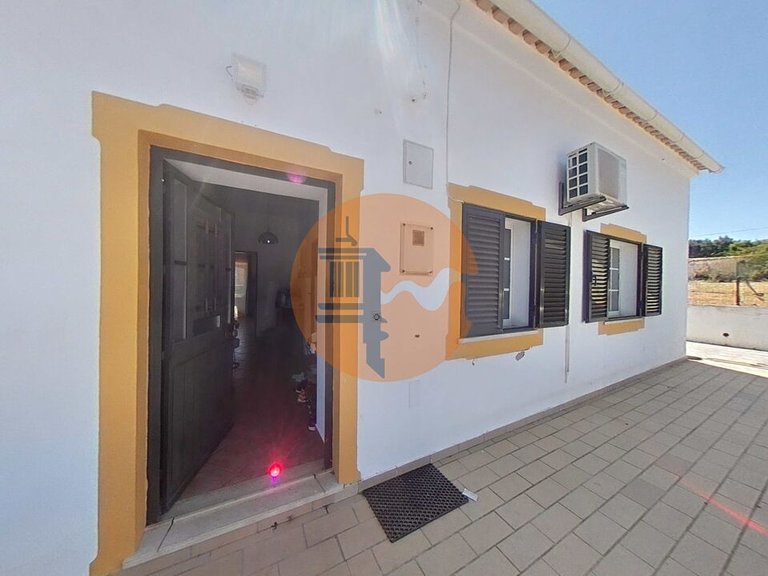 Villa for Sale in Boliqueime, Loulé, Portugal 4